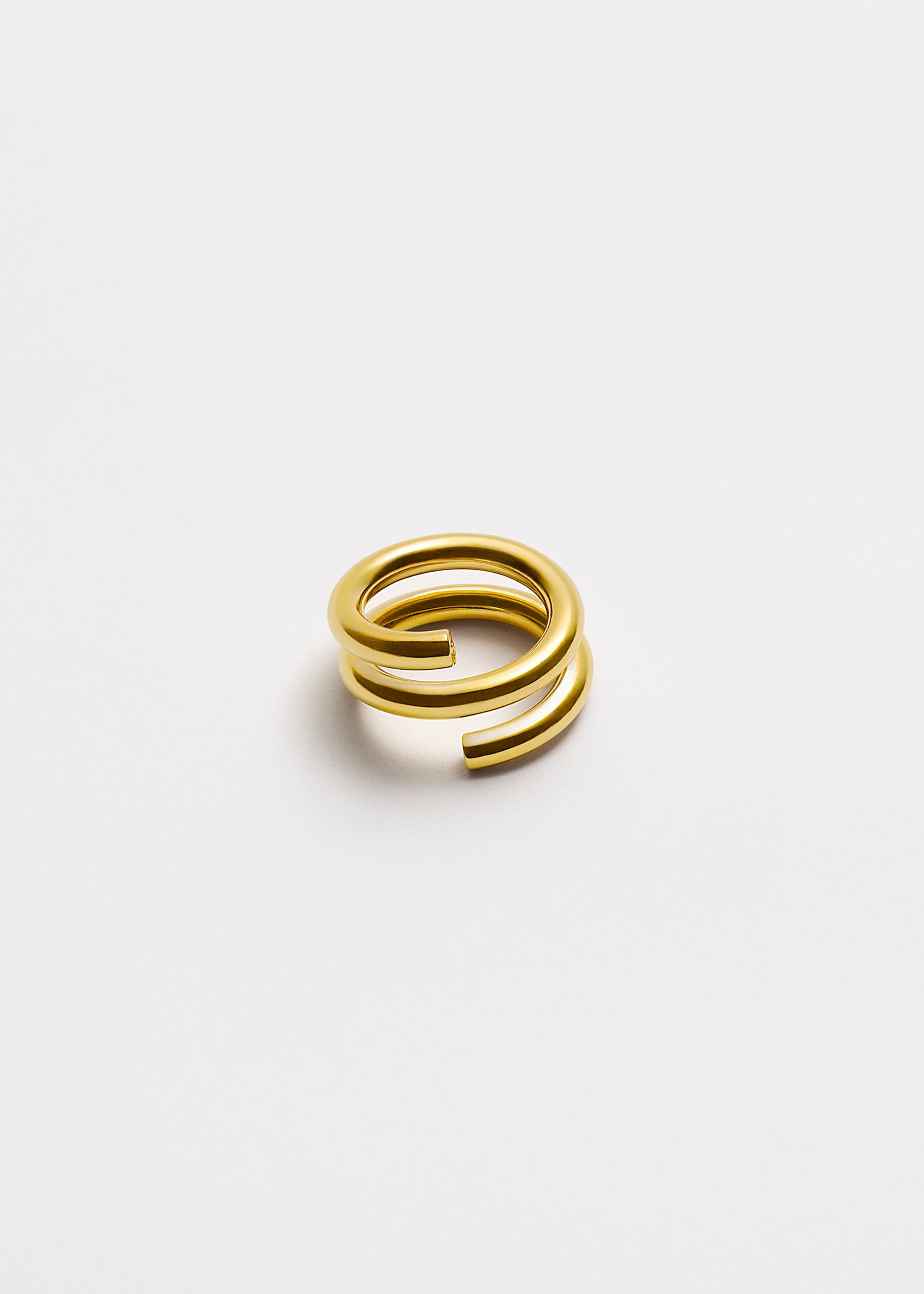 Coil ring