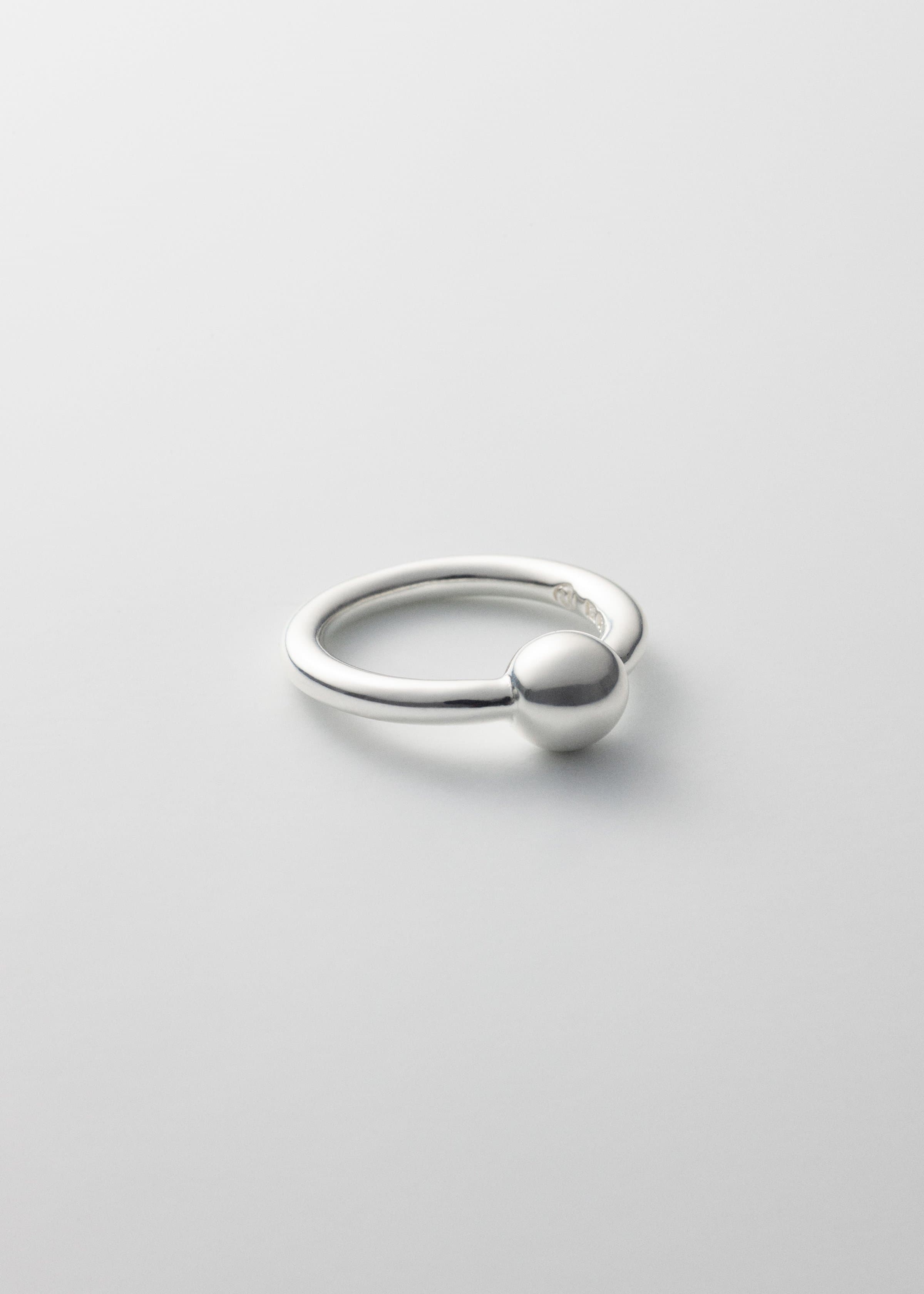 Pearl ring one
