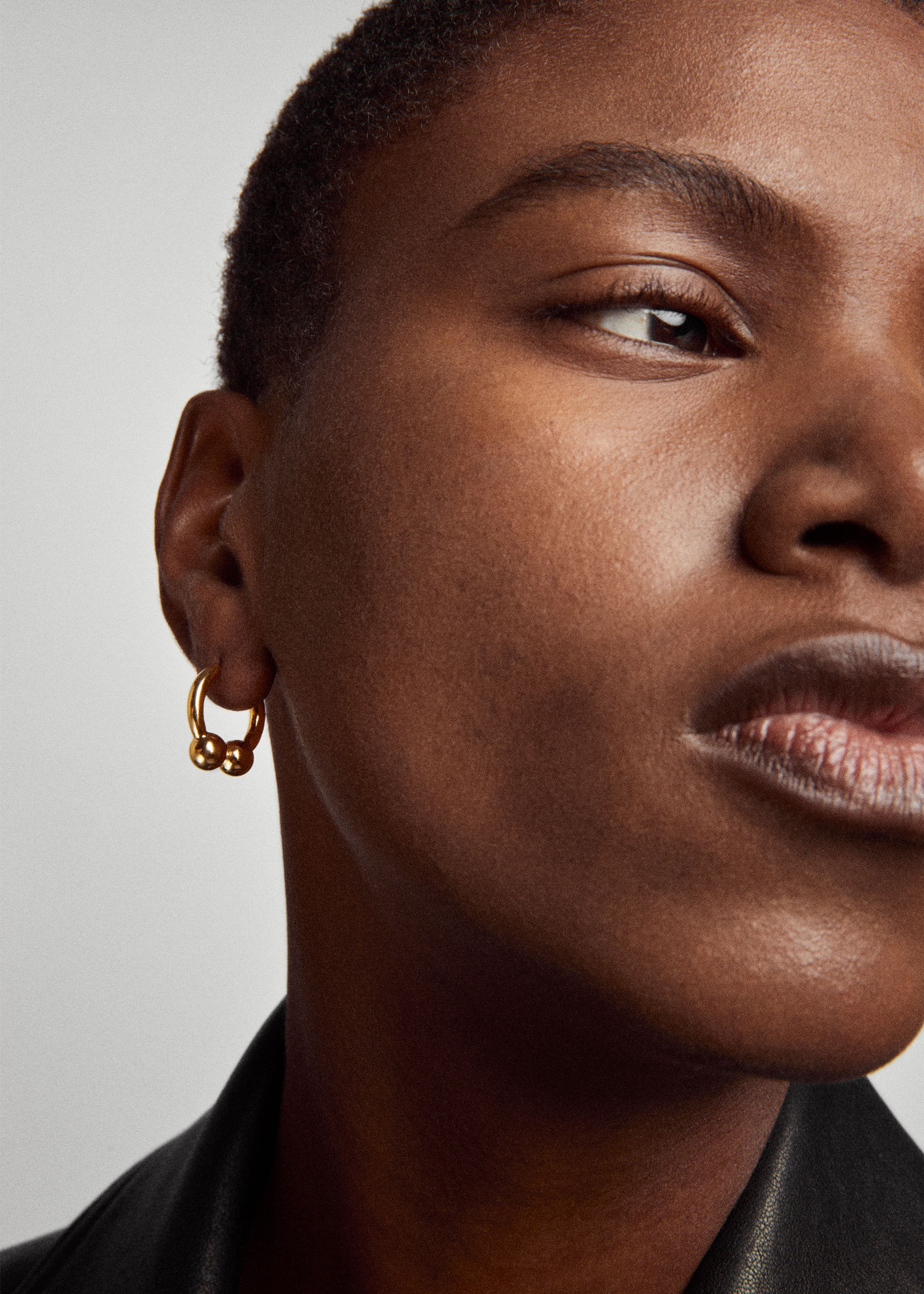 Pearl earrings two