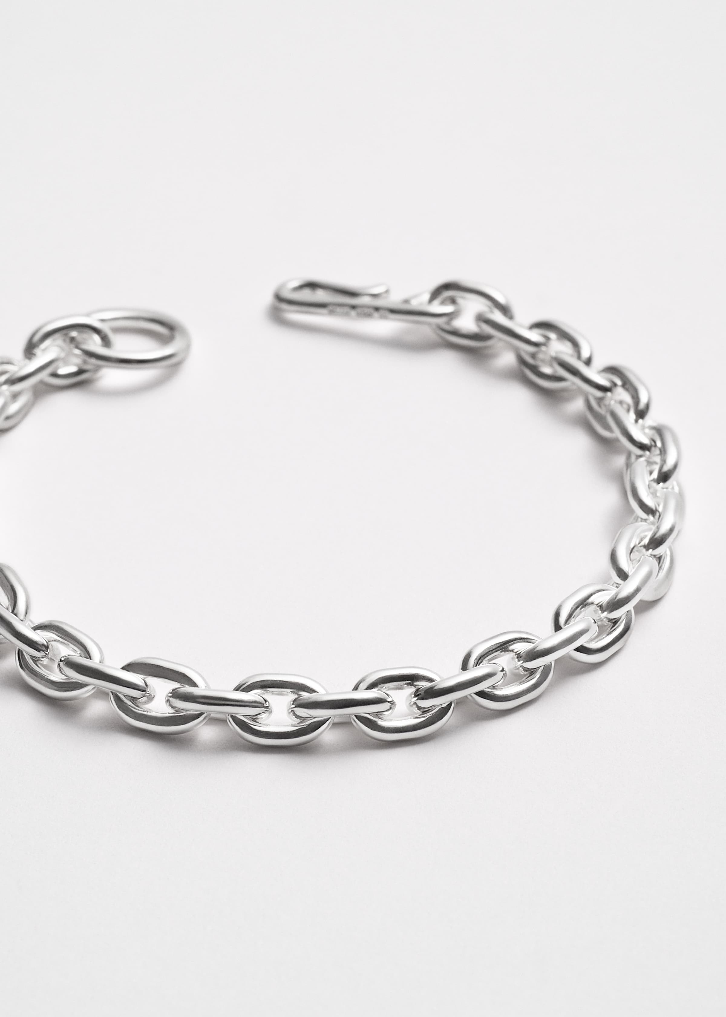 Standard bracelet thin