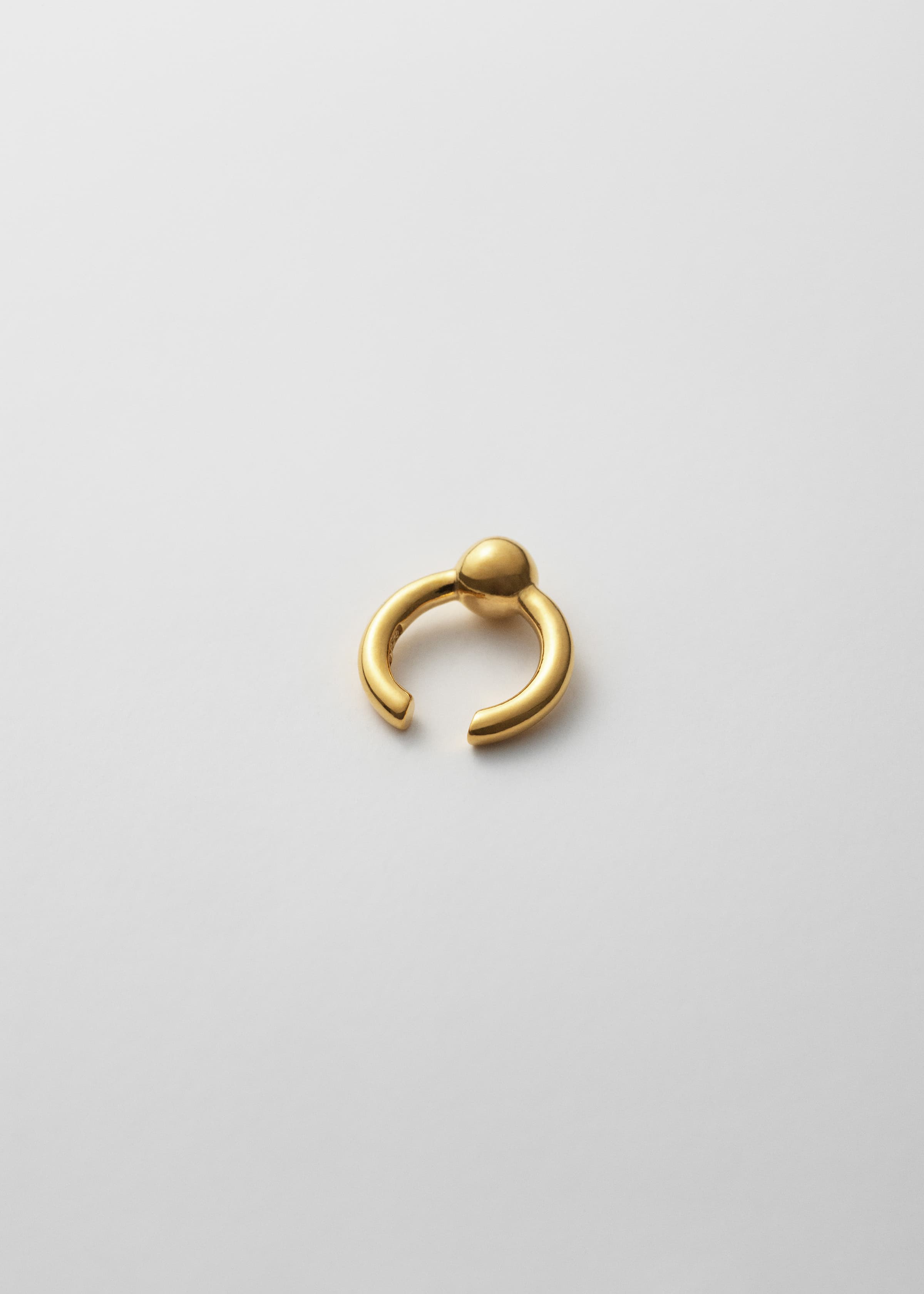 Pearl ear cuff