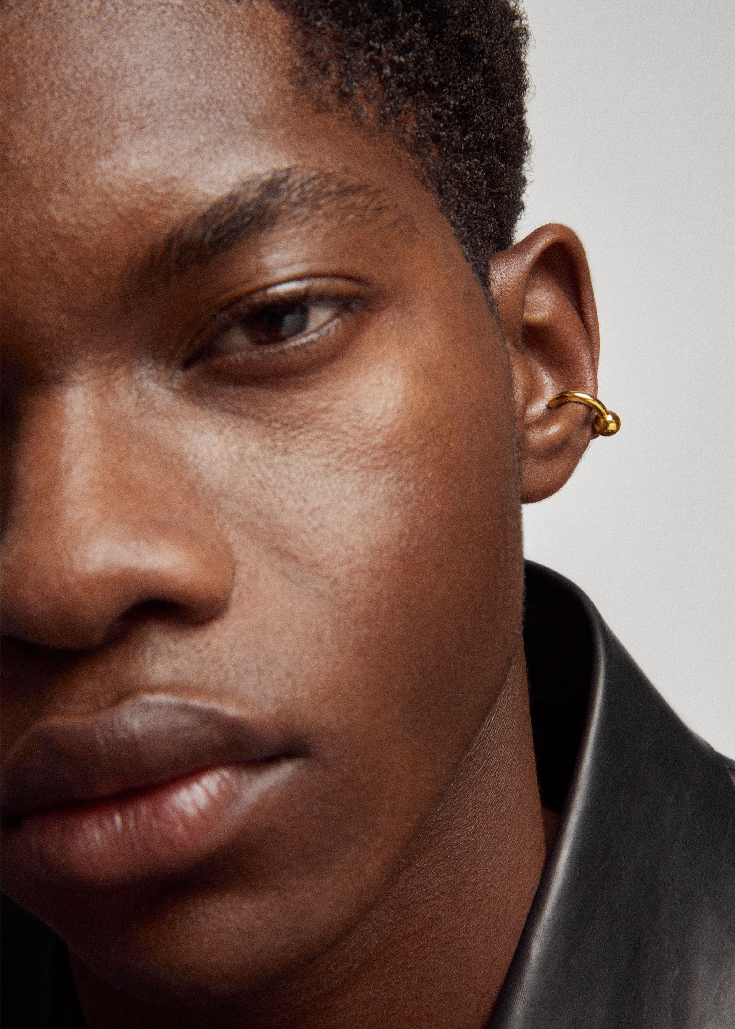 Pearl ear cuff