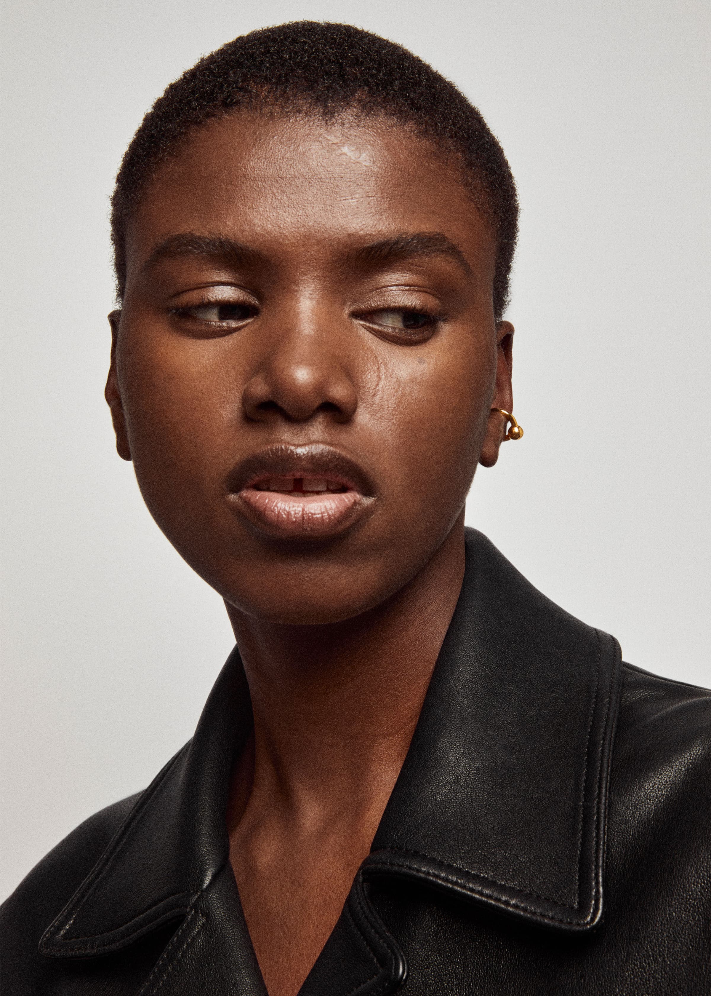 Pearl ear cuff