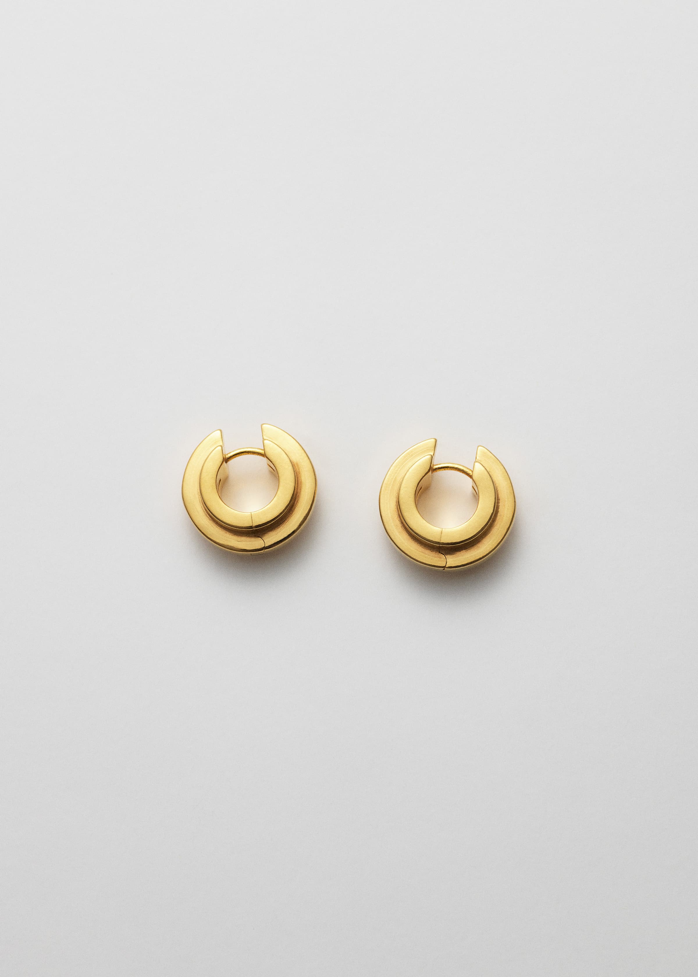 Level earrings