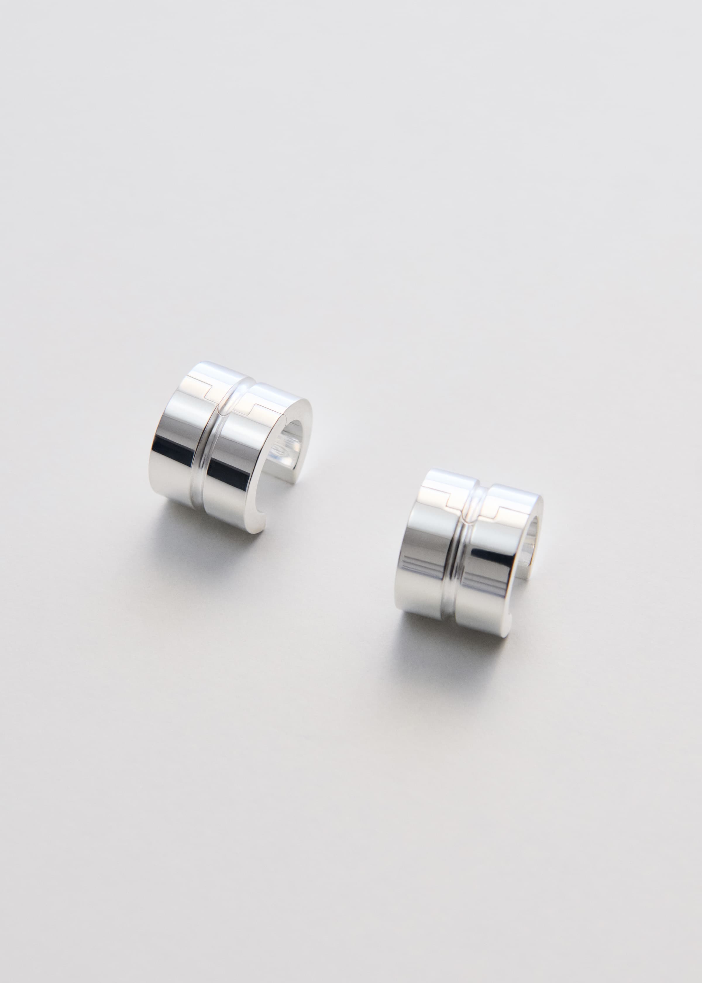 Line earrings
