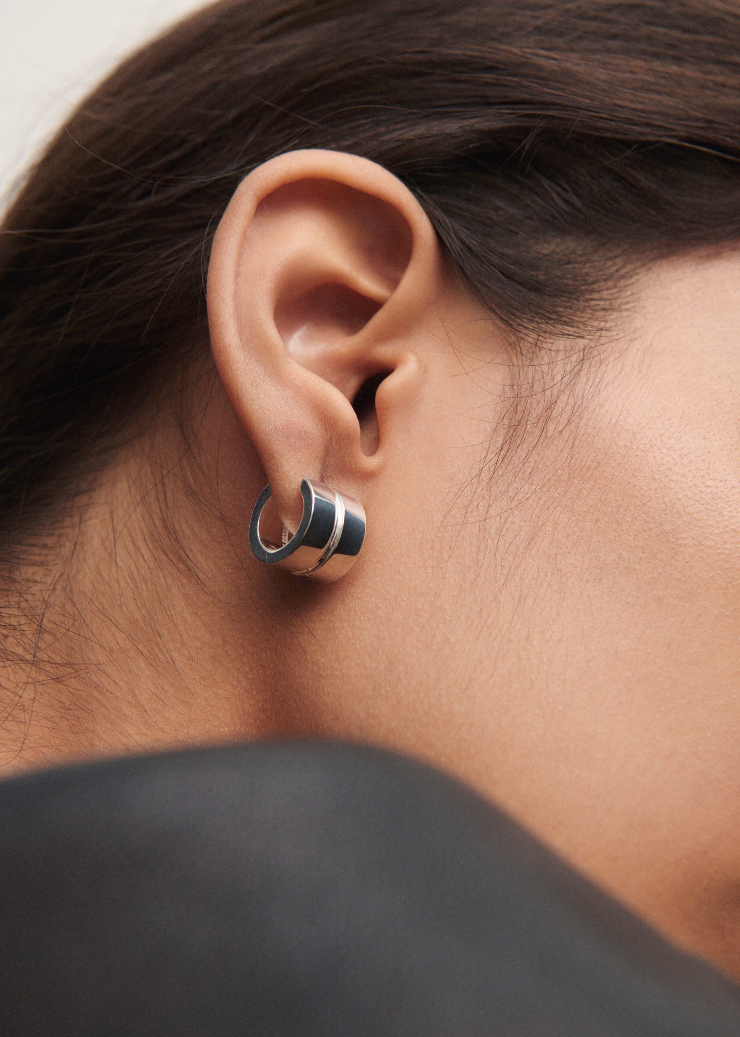Line earrings